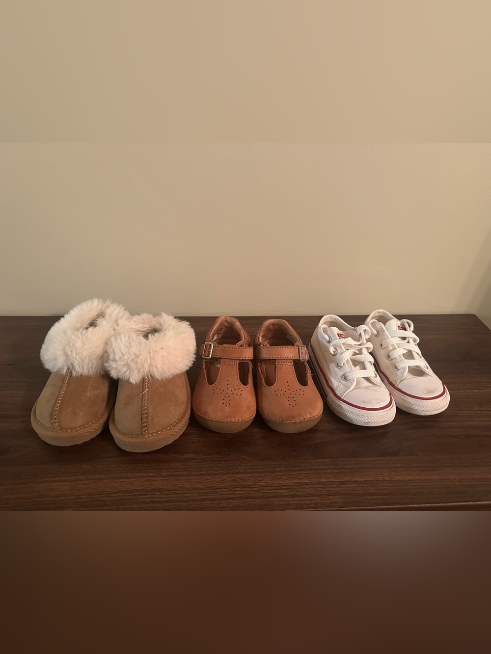 Toddler shoe lot - converse, stride rite, cat & jack. All size 6